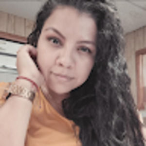 Meet your Posher, Victoria hernandez